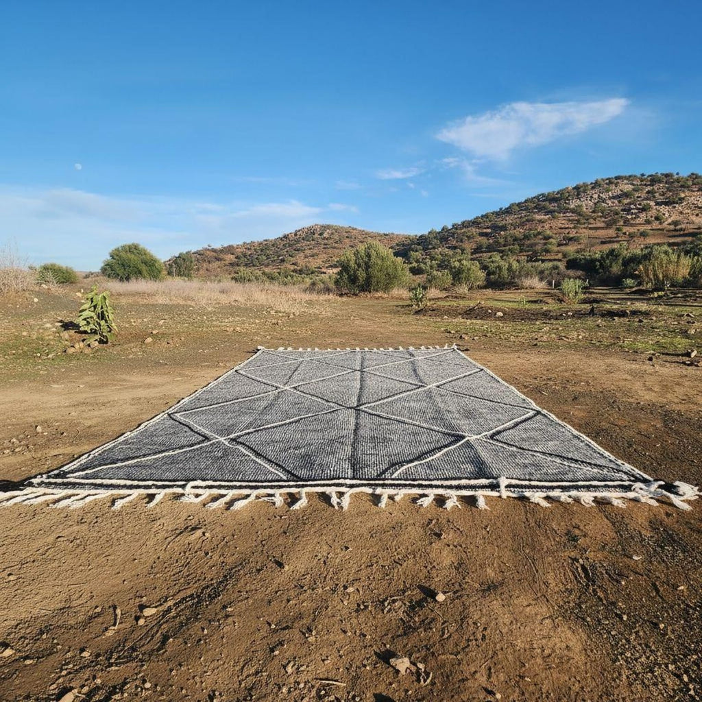 Zanafi Rug Black & White 300x200cm  - Tapis Zanafi